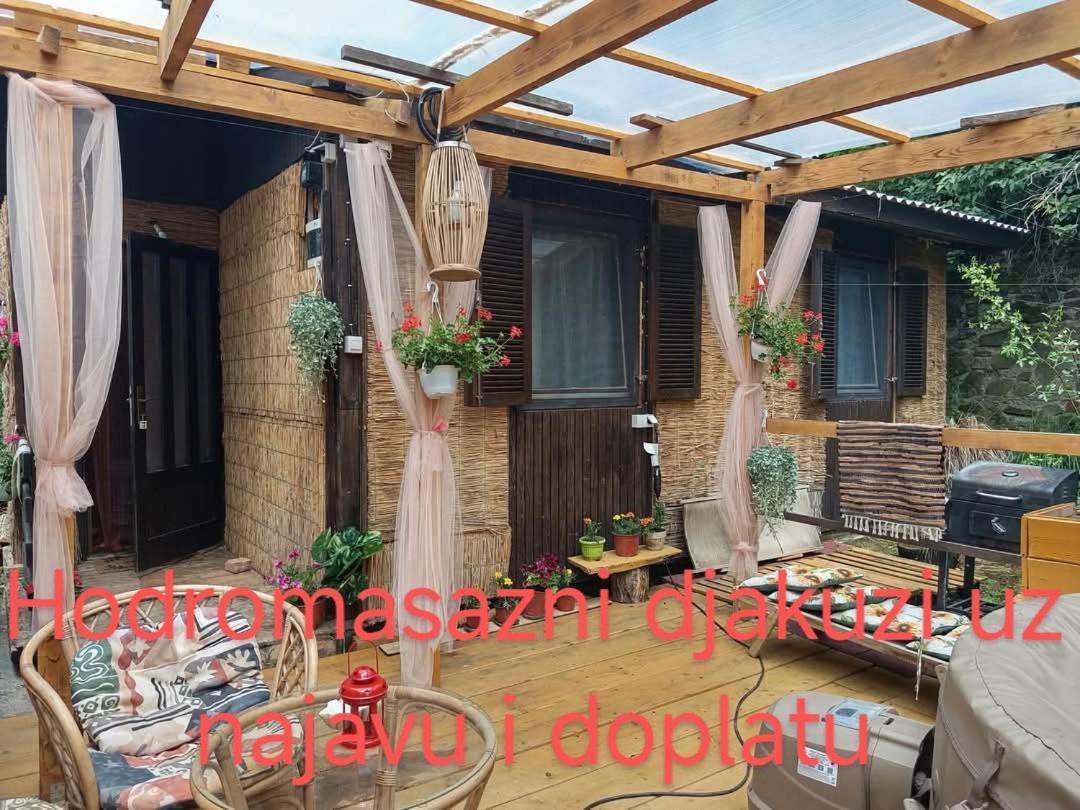 Kucica Za Odmor Lena I Matija Apartment Sremski Karlovci Bagian luar foto