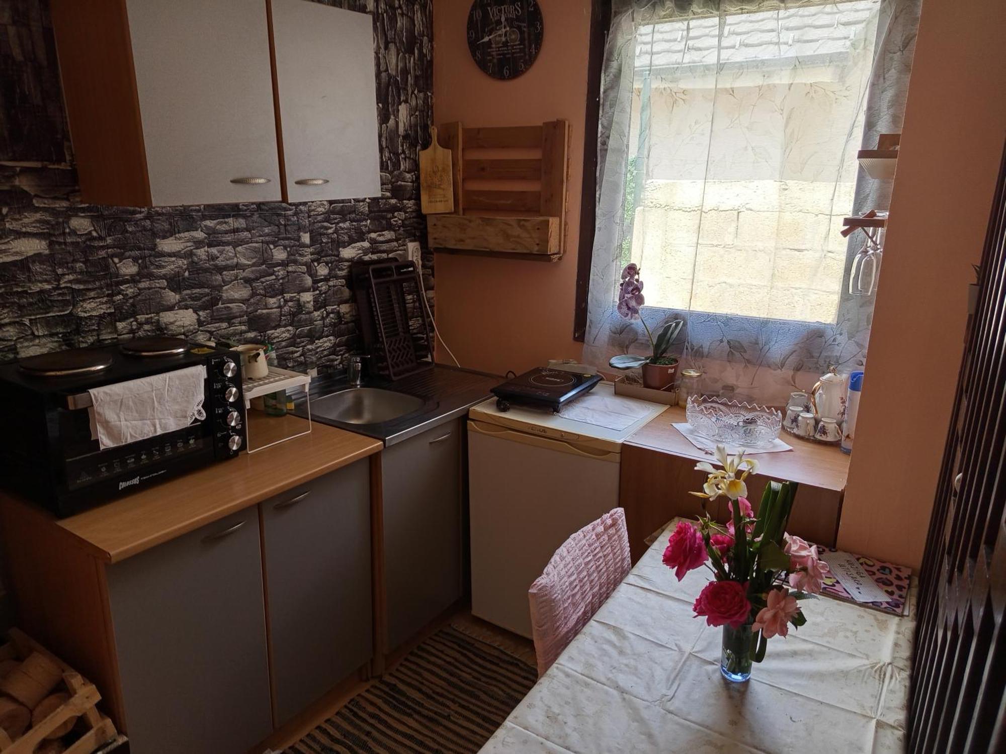 Kucica Za Odmor Lena I Matija Apartment Sremski Karlovci Bagian luar foto